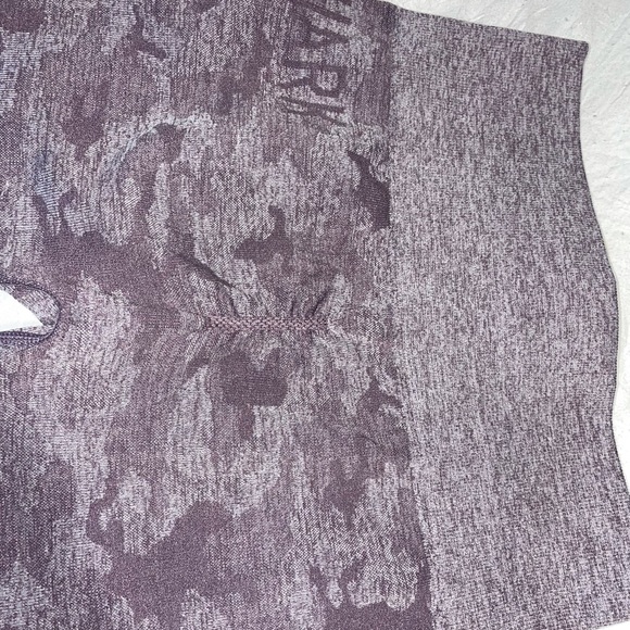 2 gymshark camo seamless sets - purple and green - Picture 13 of 16